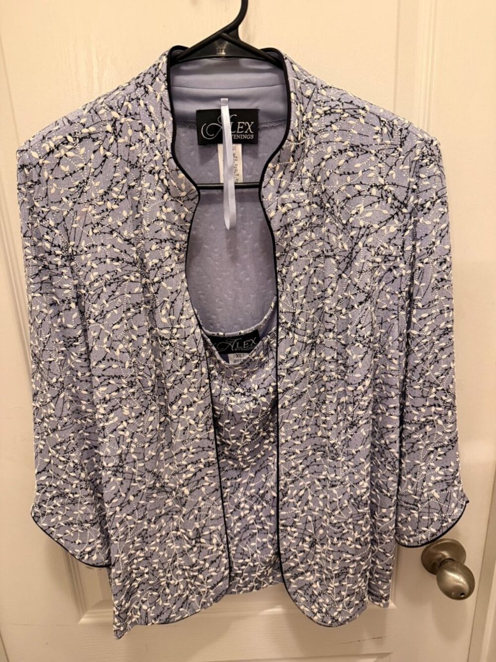Alex Evenings, Women's, 2 piece Jacket/tank top Set, Size XL - Picture 2 of 9